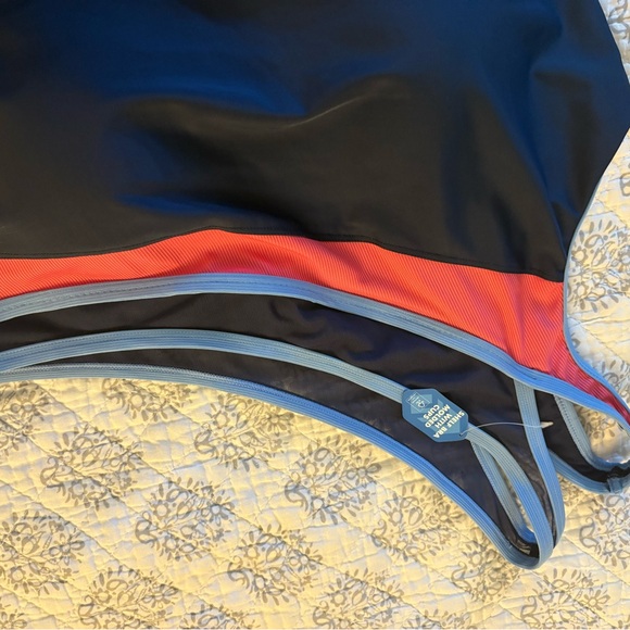 NWT Stylish Navy and Pink Tank Top one shoulder Swim suit and swim shorts - Picture 7 of 8